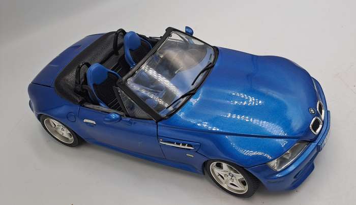 Burago Die Cast 1996 BMW 3M Made In Italy Scale 1/18