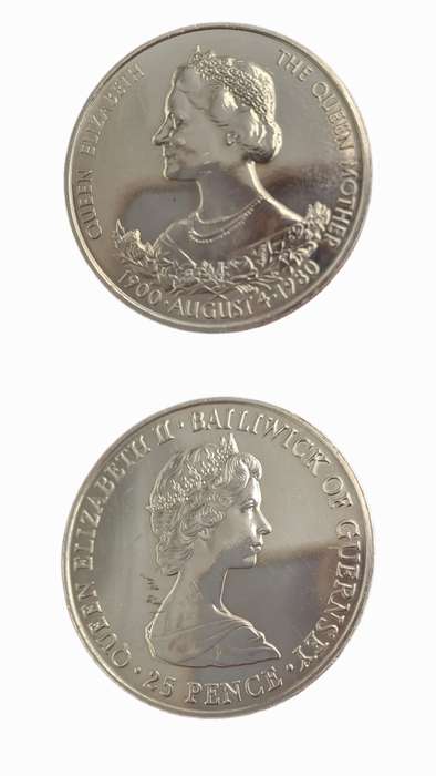 1980 United Kingdom 25 Pence - Guernsey  Elizabeth II Queen Mother Silver