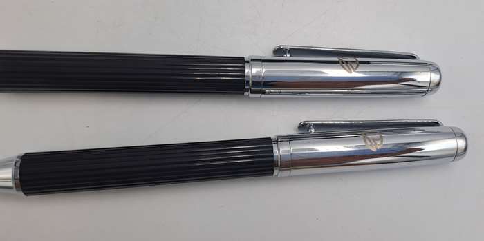 2 Corporate Gift Pens with Parker Refills Standard Bank Branded - Made in Taiwan -In Cases