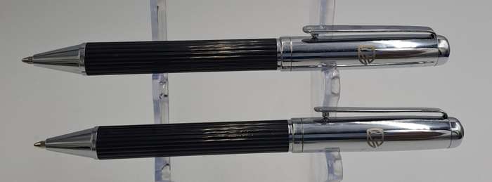 2 Corporate Gift Pens with Parker Refills Standard Bank Branded - Made in Taiwan -In Cases