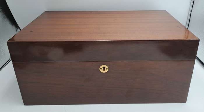Wood Cigar Box with Hygrometer- with Key -fuenze made in italy