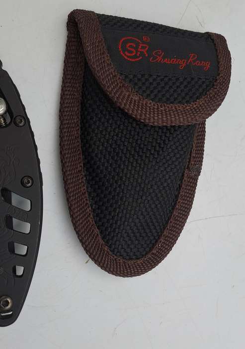 CSR Claw Folding Knife in pouch