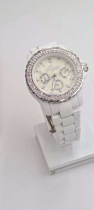 Pre-owned ladies fun watch by Woolworths, quartz movement