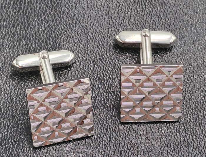 Vintage Bucherer cufflinks -Boxed