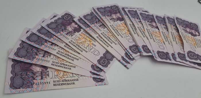 Total of 90 Notes-1989 Gerhard De Kock R5 Notes 3rd Issue In Sequence