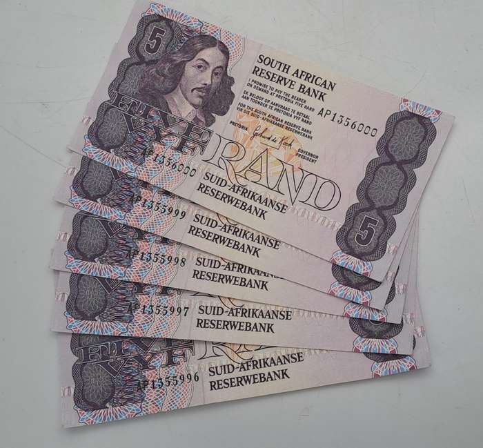 Lot of 5 1989 Gerhard De Kock R5 Notes 3rd Issue In Sequence Uncirculated