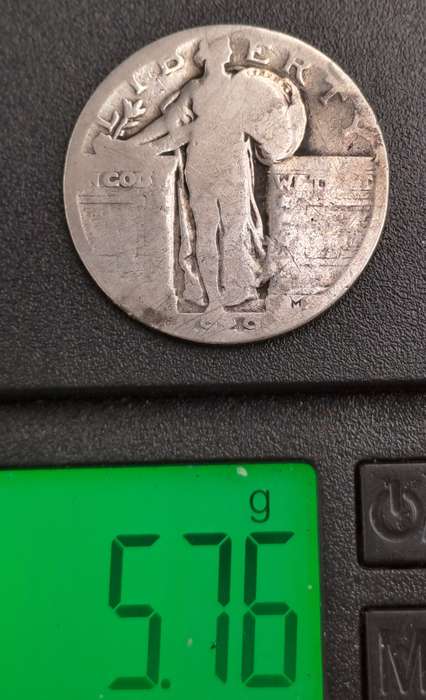 1929 United States  (Silver .900) ¼ Dollar "Standing Liberty Quarter" Stars Below Eagle