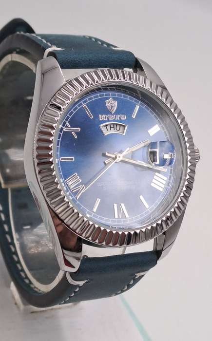 Unused Blue Face BinBond Men's fashion watch-Leather Strap -still in Box