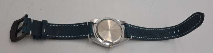 Unused Blue Face BinBond Men's fashion watch-Leather Strap -still in Box