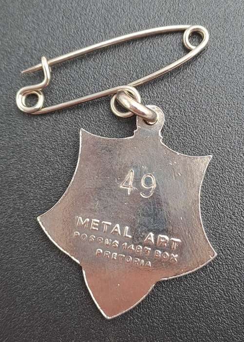 Rare!! 1961 Transvaal Racing Club LADY (HORSE RACING)-Enamel Badge- No 49