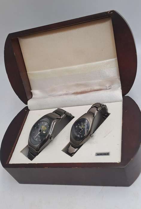 Digitime BeJazzed Watch Set Japan Movements (Ladies watch not working )
