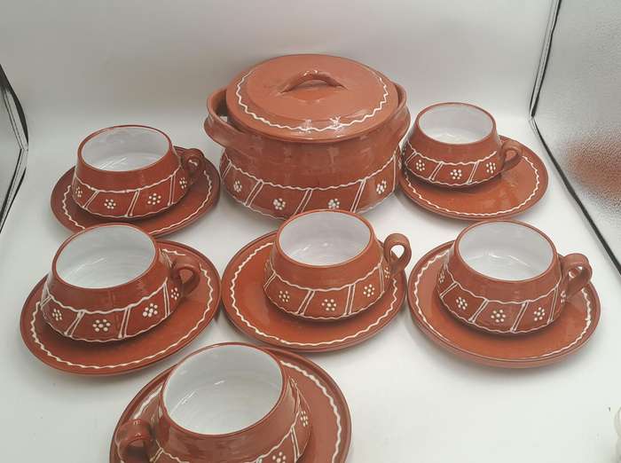 14 Pc Terracotta Finished Ceramic Soup Set Pot with 6 Cups with Saucers