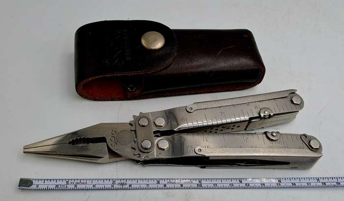 SOG PowerLock Multi-Tool- Compound Leverage Technology-in Leather Pouch