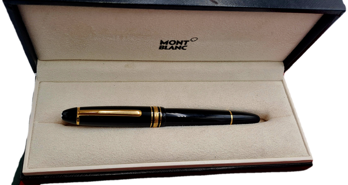 Pre-Owned Mont Blanc Meisterstruct 146 Fountain pen with Medium 4810 14kt Gold Nib-Engraved Air Zimb