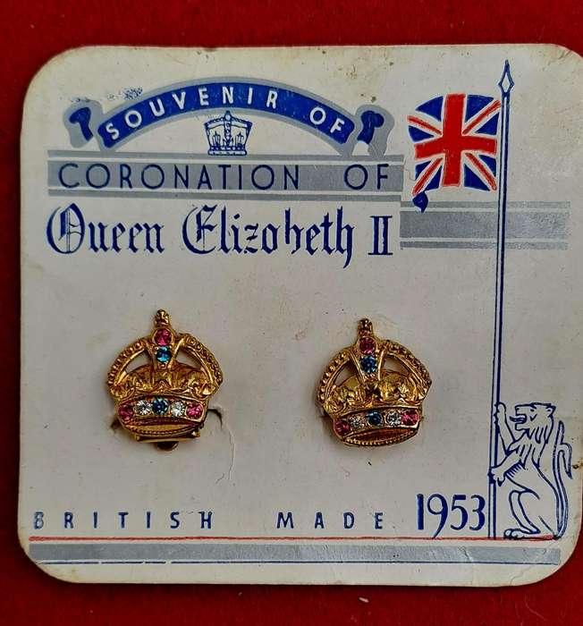 Vintage 1953 Clip on Earrings -souvenir from the coronation of Queen Elizabeth II in 1953