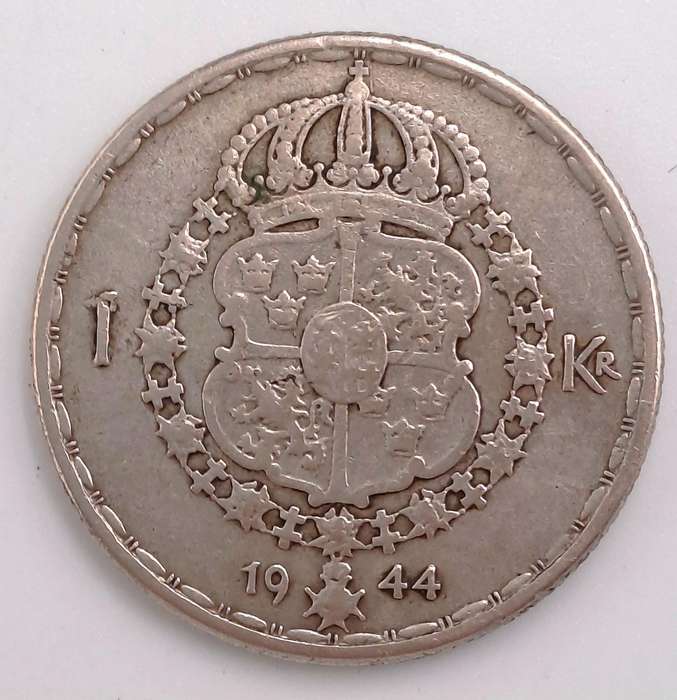 1944 Sweden 1 Krona - Gustaf V  (40% Silver )