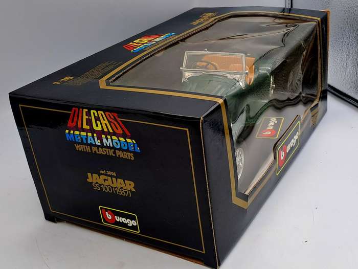 Burago 3006 Jaguar SS 100 (1937), 1/18 Scale -Die-Cast