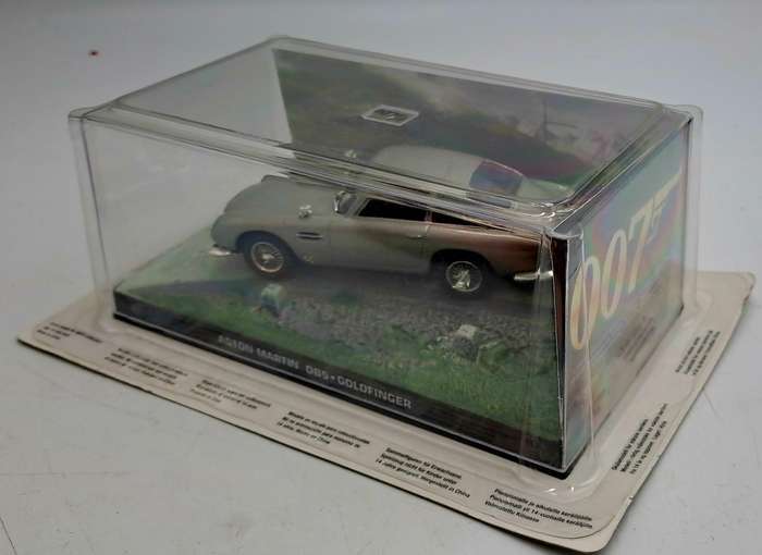 2007 GE Fabbri Ltd 007 Austin Martin DB5 - Goldfinger 1/43 scale- Die Cast-No Magazine