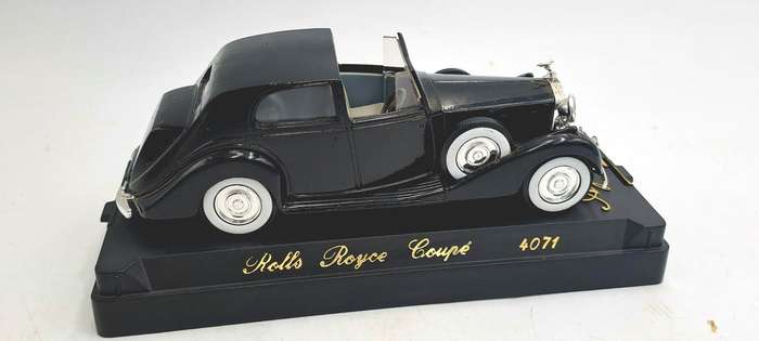 Solido 4071- 1939 Rolls Royce Phantom III Coupe -Die Cast 1/43 Made in France