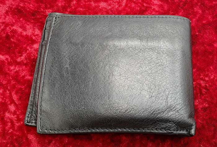 Pre-Owned Men's Black Leather Wallet Branded ABSA PRIVATE BANK