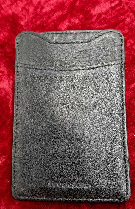 Brookstone leather Card/ID Holder with Clip   10,5cm x 7cm