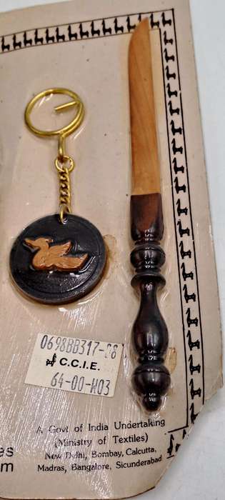 Vintage Sealed Central Cottage Industries Emporium Mumbai India Hand carved Gift set