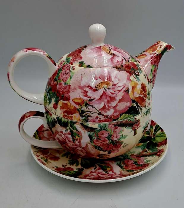 Rambling Rose fine China teapot and plate for one by Maxwell & Williams