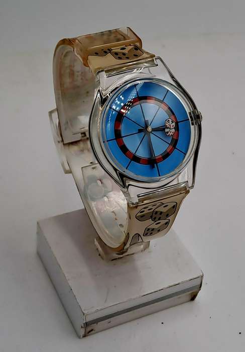 Pre-Owned 1999 Macau Quartz watch -dice hand - Working