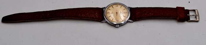 Vintage Men's Swiss Rotary Calender Incabloc 21 Jewels watch sn.295839-WORKING