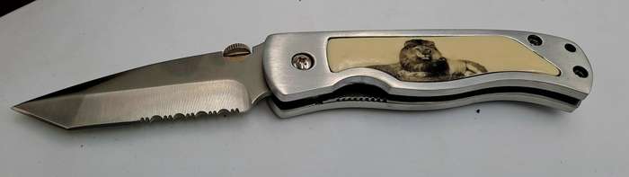 Collectable Big Five Pocket Knife - LION - In wooden display Box