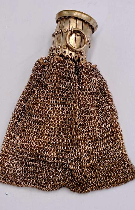 Vintage Metal Mesh Coin Purse Expandable Gate Top Beggars Bag