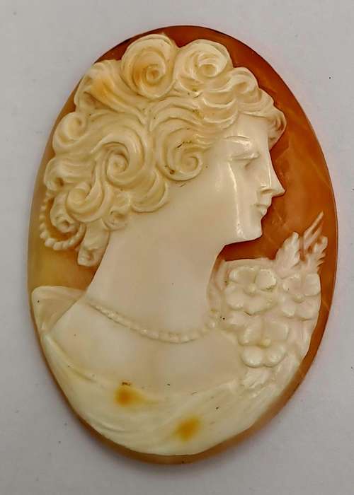 Vintage Cameo (Not Mounted) 4,6mm x 3,3mm