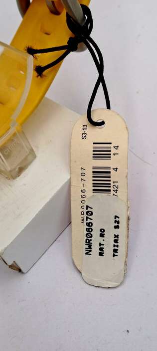 Nike TRIAX S27 WR0066-707 watch Unused -still with Price tag ,needs a Battery