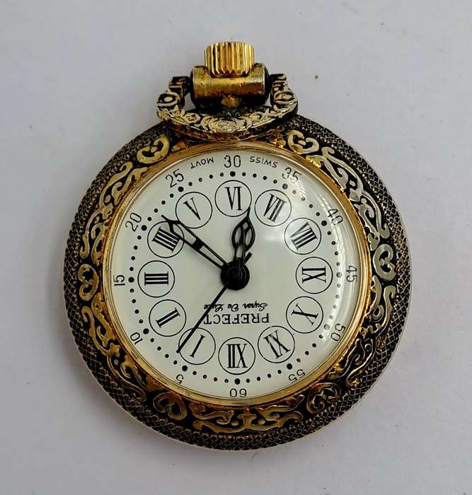 Vintage Swiss Made Ladies Prefect Super de Luxe pocket watch-NOT WORKING
