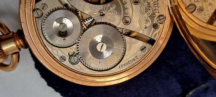 Antique Waltham 10ct Gold Plated Pocket Watch great condition Made in the USA-NOT RUNNING