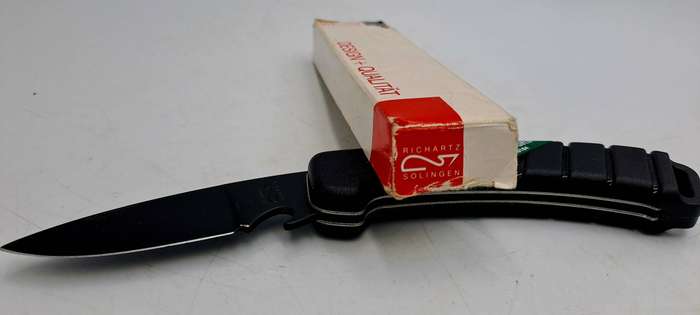 Richartz Solingen Pocket Knife No 8 -Boxed -Branded made in Germany