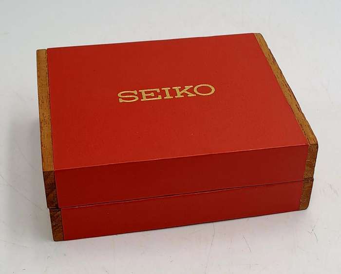 Vintage Ladies Seiko 11-7961 Mechanical watch 17 Jewels -Working-Boxed
