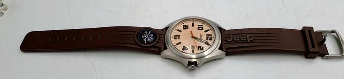 Pre-Owned 2007 Men's Jeep Model 1039 Quartz Watch-Working -Silicon strap