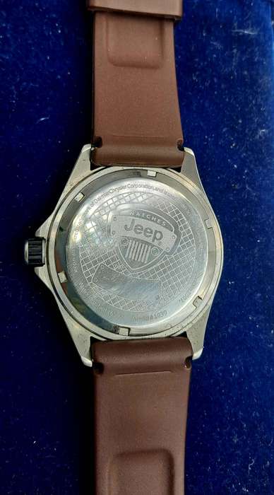 Pre-Owned 2007 Men's Jeep Model 1039 Quartz Watch-Working -Silicon strap