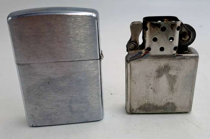 Vintage ZIPPO Lighter Classic Iron -No Spark need new flint and fluid Made in the USA