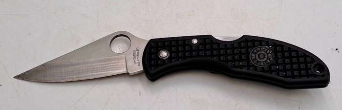 Spyderco Clipit Delica Aus-8 Folding Pocket Knive Seki City Japan
