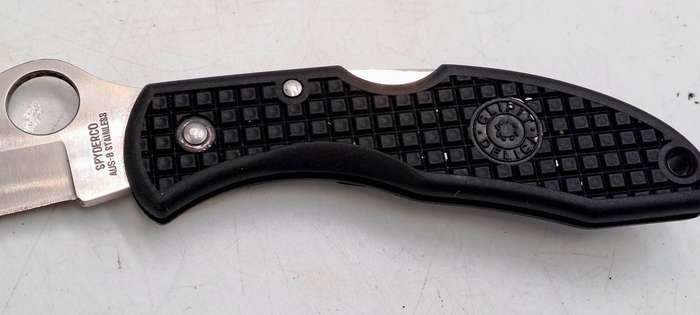 Spyderco Clipit Delica Aus-8 Folding Pocket Knive Seki City Japan