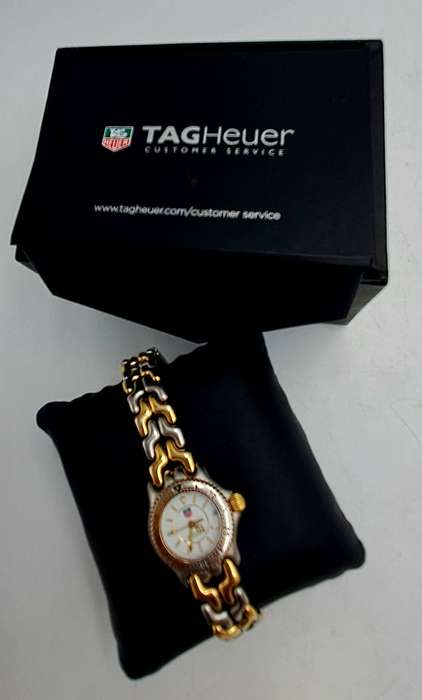 Original Pre-Owned Tag Heuer 2.96 Ladies Quartz watch 7 Jewels -Boxed -Working