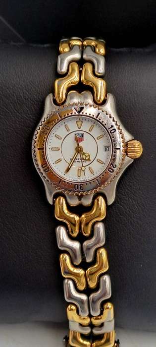 Original Pre-Owned Tag Heuer 2.96 Ladies Quartz watch 7 Jewels -Boxed -Working