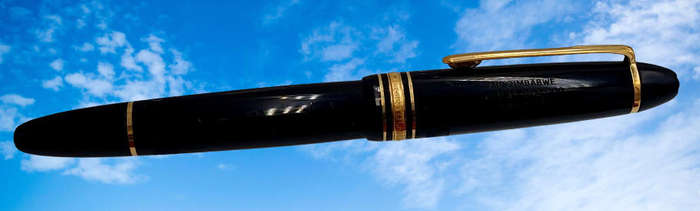 Pre-Owned Mont Blanc Meisterstruct 146 Fountain pen with Medium 4810 14kt Gold Nib-Engraved Air Zimb