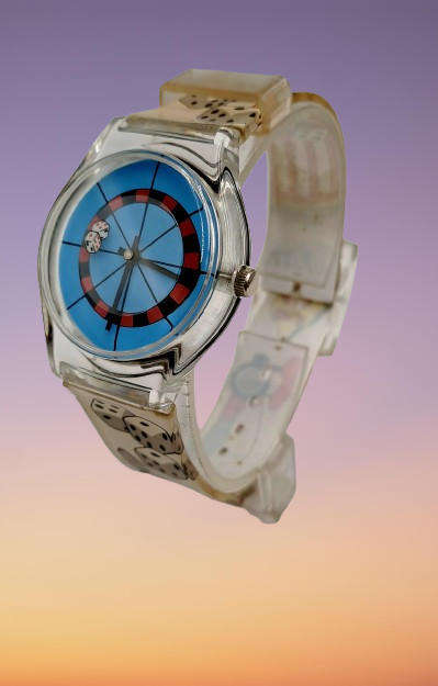 Pre-Owned 1999 Macau Quartz watch -dice hand - Working