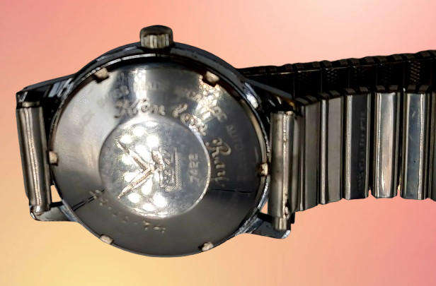Vintage 1970's Swiss Made Camy Geneve Superautomatic Incabloc Mens watch - Working 25 Jewels