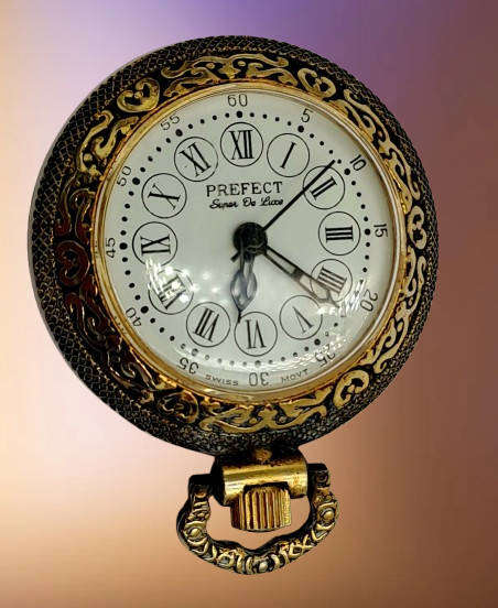 Vintage Swiss Made Ladies Prefect Super de Luxe pocket watch-NOT WORKING
