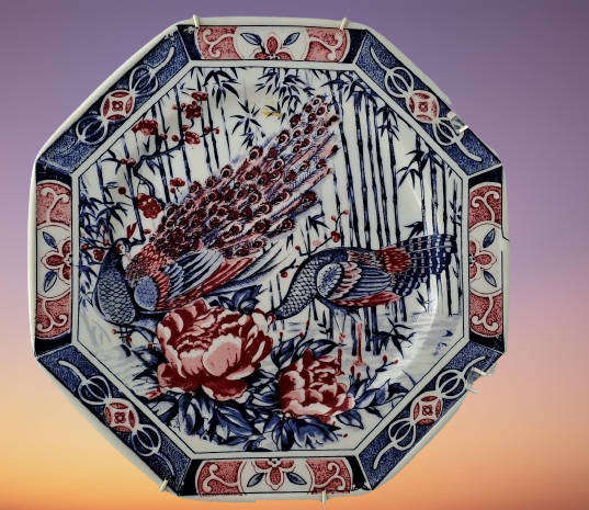 Large Vintage Hand Decorated Yamaguchi Imperial Imari wall Plate with Hanger 26,5cm