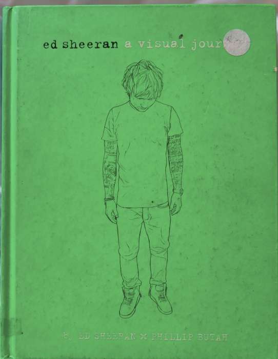 ED SHEERAN - A VISUAL JOURNEY (Biography) [BOOK]